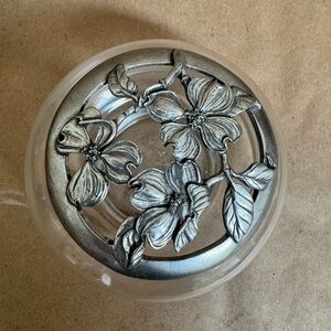 Vintage 1988 Seagull Pewter “Violets” Pewter Glass Potpourri Diffuser.  4.5”x3”